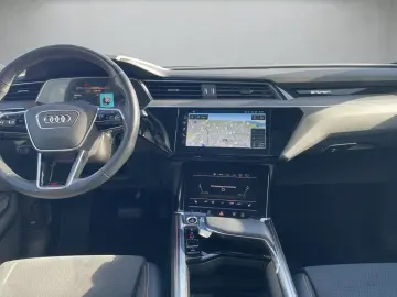 e-tron Sportback S line 55 quattro Navi*Pano*B&O