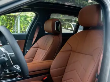 BMW 740 d M SPORT. MASAJ. SOFTC. CER