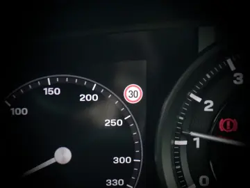 992 Carrera S 18Wege SAGA Carbon Approved 04/26