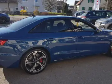 Audi A4 Lim. 45 TFSI quatt S line*MATRIX*