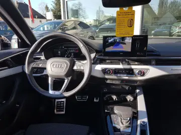 Audi A4 Lim. 45 TFSI quatt S line*MATRIX*