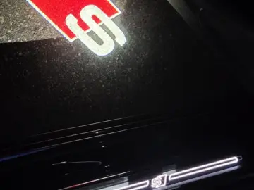 Audi A4 Lim. 45 TFSI quatt S line*MATRIX*