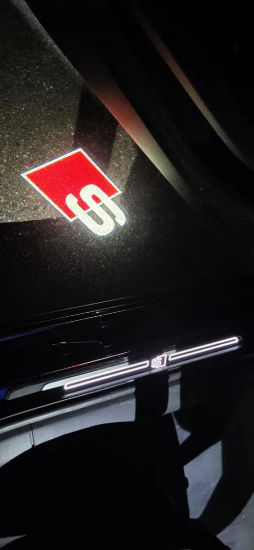 Audi A4 Lim. 45 TFSI quatt S line*MATRIX*