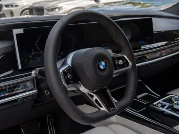 BMW 740 d xDrive M SPORT. CER.