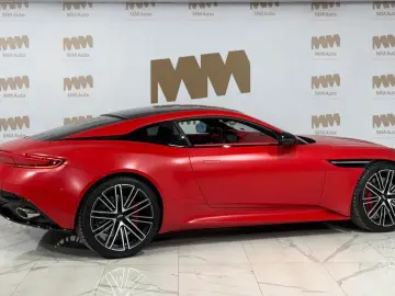 DB12 4.0 V8