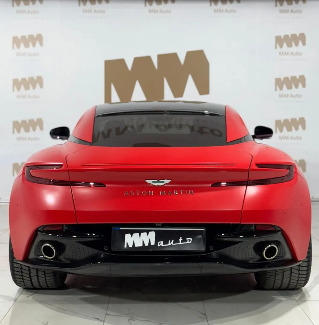 DB12 4.0 V8