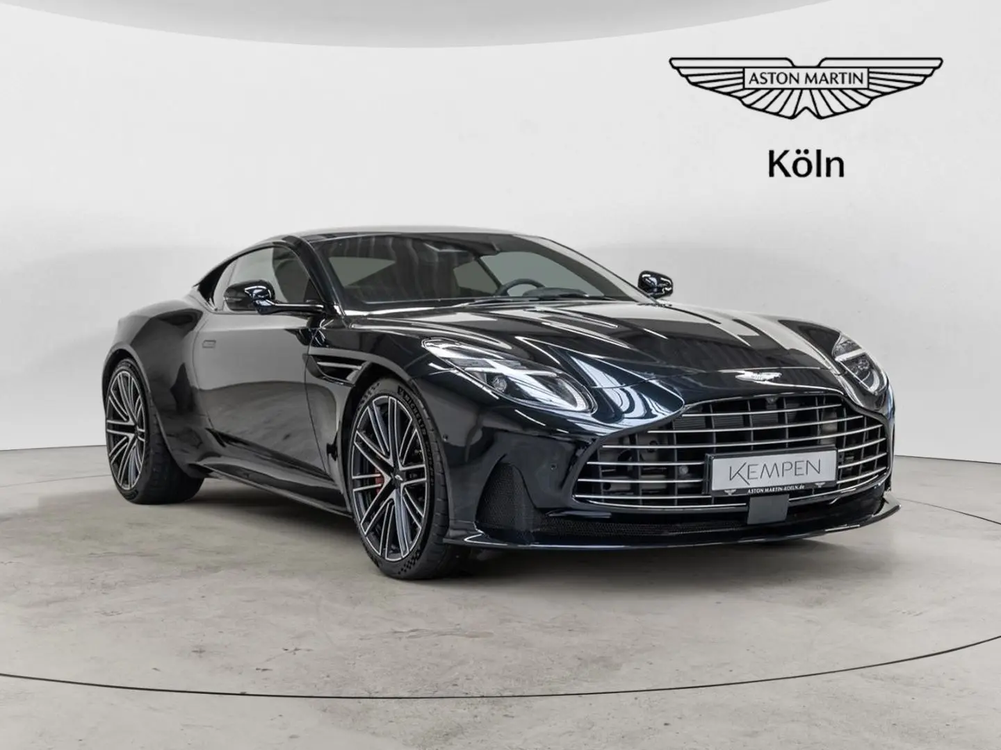 DB12 Oberon Black Carbonbremse Interieur Duotone