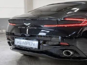 DB12 Oberon Black Carbonbremse Interieur Duotone