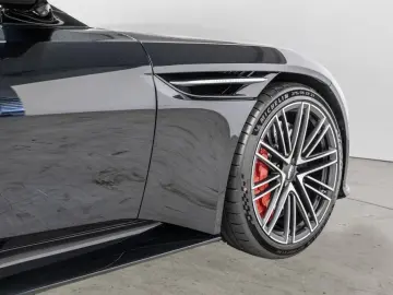 DB12 Oberon Black Carbonbremse Interieur Duotone
