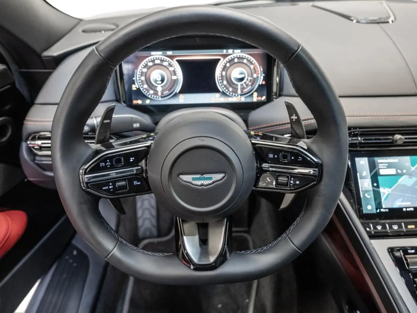 DB12 Oberon Black Carbonbremse Interieur Duotone