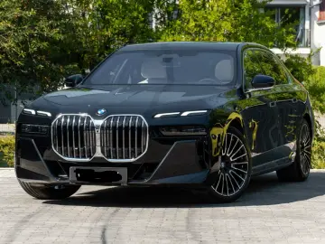 BMW 740 d M SPORT. DR.. ASS.PRO. MASAJ.
