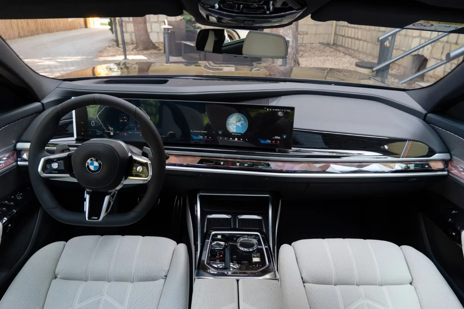 BMW 740 d M SPORT. DR.. ASS.PRO. MASAJ.