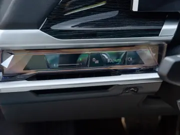 BMW 740 d M SPORT. INDIVID. MASAJ.