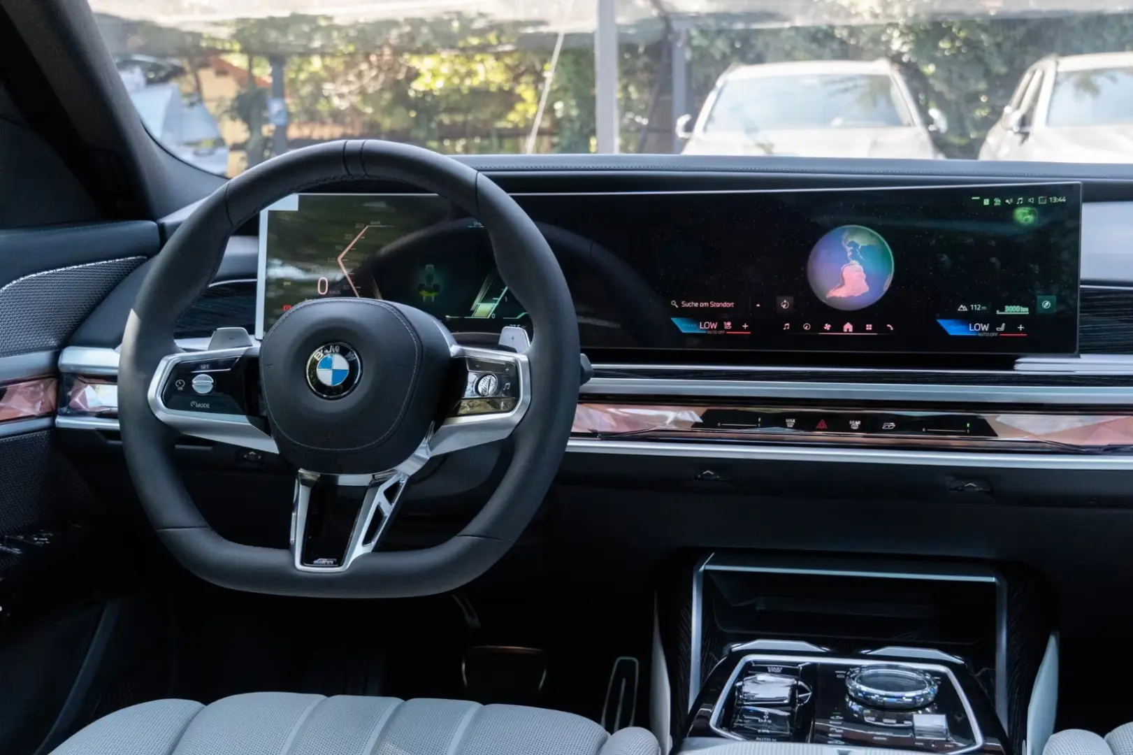 BMW 740 d M SPORT. INDIVID. MASAJ.