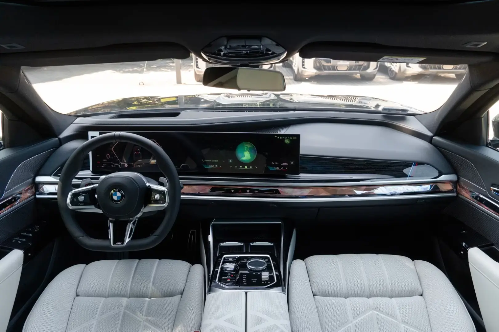 BMW 740 d M SPORT. INDIVID. MASAJ.