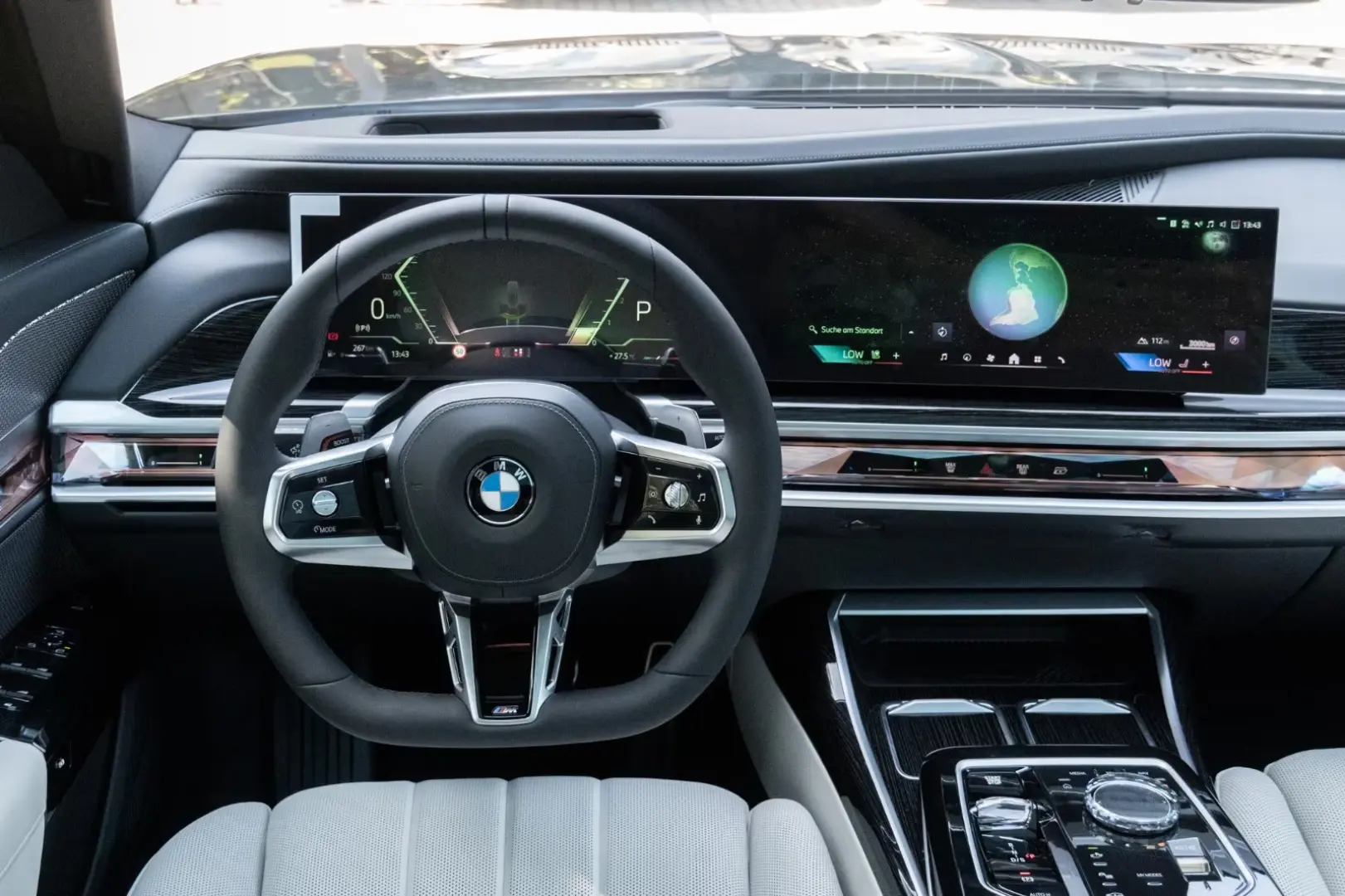 BMW 740 d M SPORT. INDIVID. MASAJ.