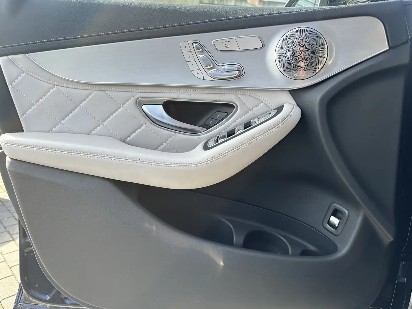 GLC 300 de AMG LINE DESIGNO 4Matic PANO BURMESTE