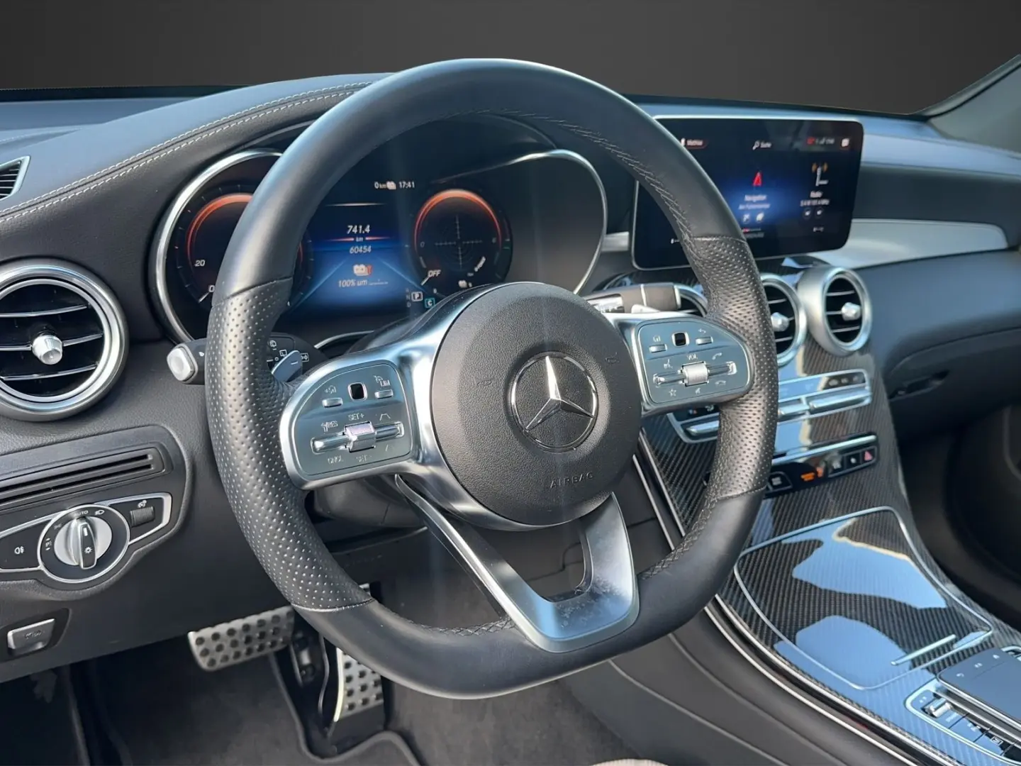 GLC 300 de AMG LINE DESIGNO 4Matic PANO BURMESTE