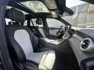GLC 300 de AMG LINE DESIGNO 4Matic PANO BURMESTE