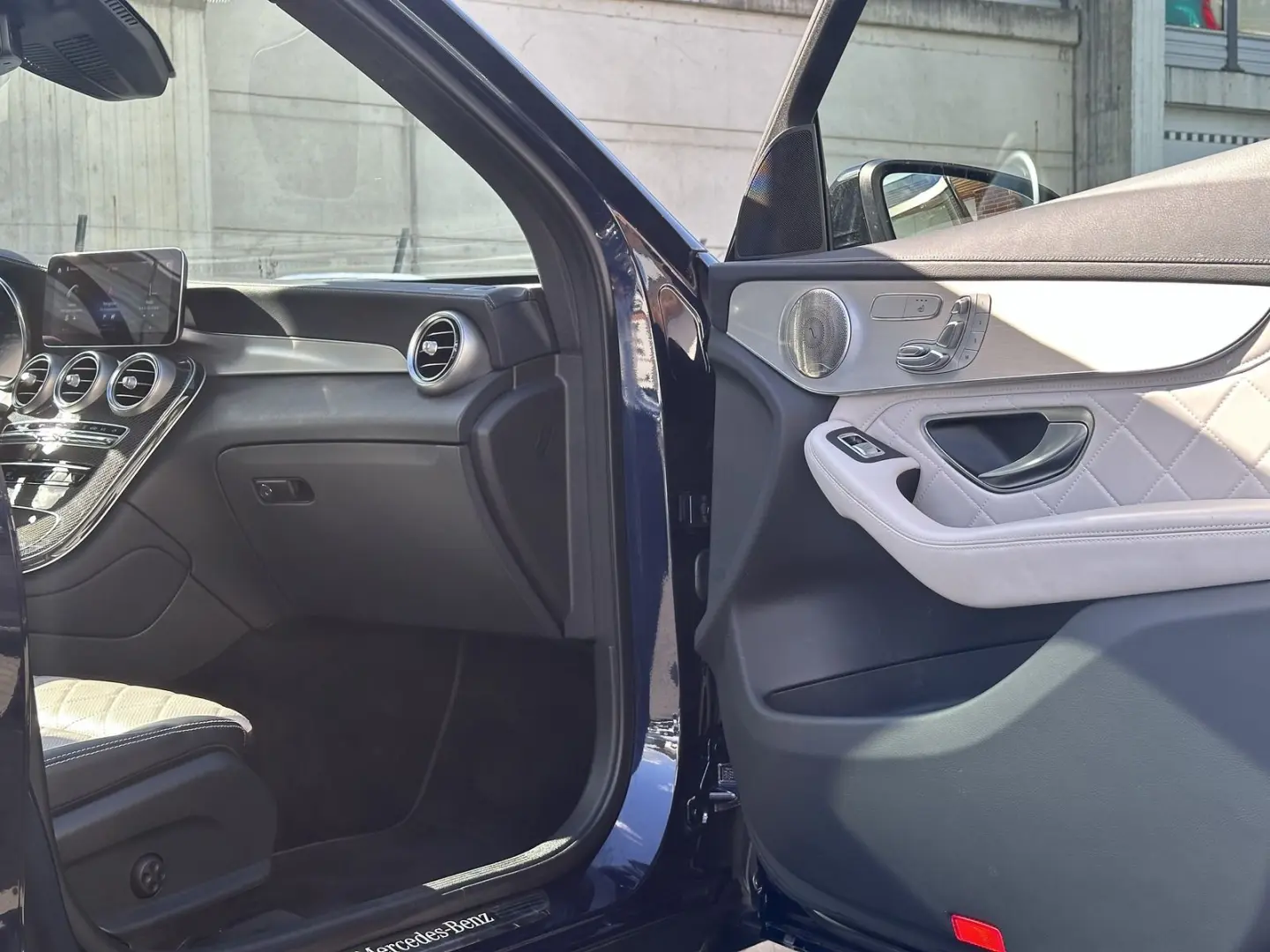 GLC 300 de AMG LINE DESIGNO 4Matic PANO BURMESTE