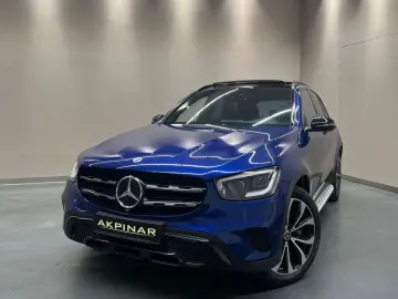 GLC300 e 4M *NIGHT*PANO*MASSAGE*AHK*BURM*DISTR*