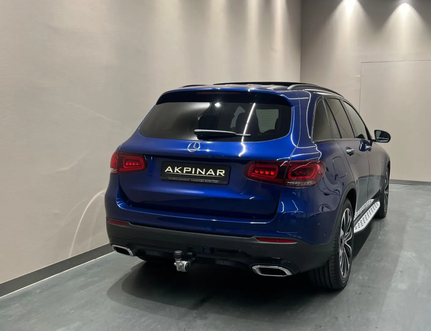 GLC300 e 4M *NIGHT*PANO*MASSAGE*AHK*BURM*DISTR*