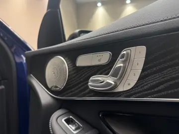 GLC300 e 4M *NIGHT*PANO*MASSAGE*AHK*BURM*DISTR*
