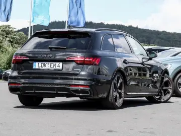 Audi A4 Avant S-Line 40 TDI quattro S-tronic