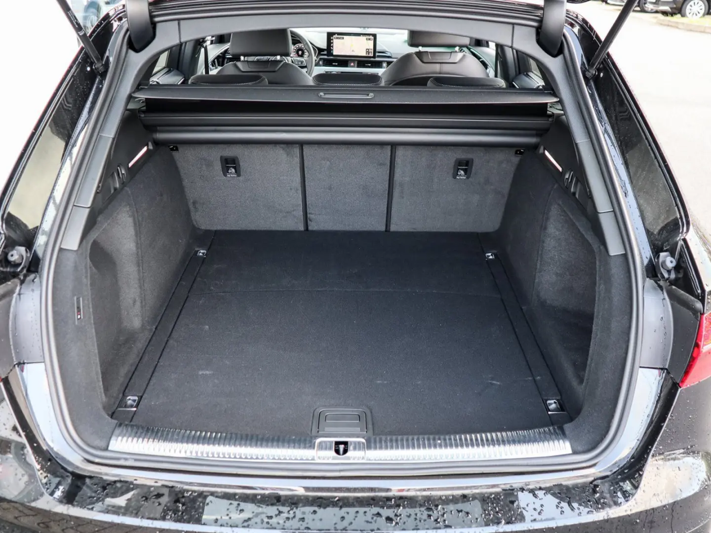 Audi A4 Avant S-Line 40 TDI quattro S-tronic