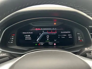 Audi A6 Avant Design 50 TDI quattro S line*Navi*Matrix