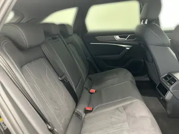 Audi A6 Avant Design 50 TDI quattro S line*Navi*Matrix