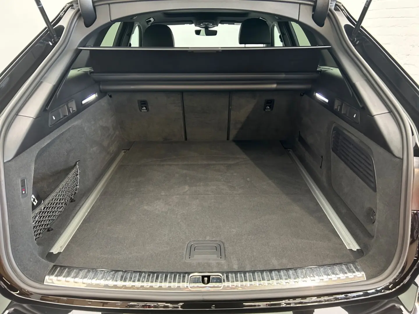 Audi A6 Avant Design 50 TDI quattro S line*Navi*Matrix