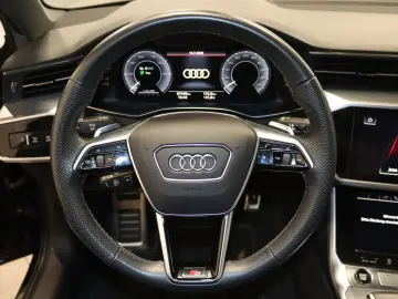 Audi A6 Av. 55 TFSI e qu. S line-B&O-Matrix-
