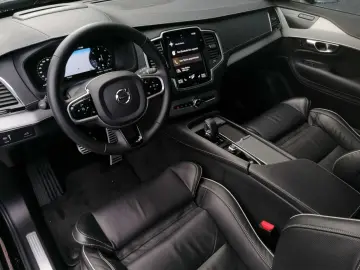 XC90 B5 D AWD R-Design 7-Sitzer 360°, Pano uvm.