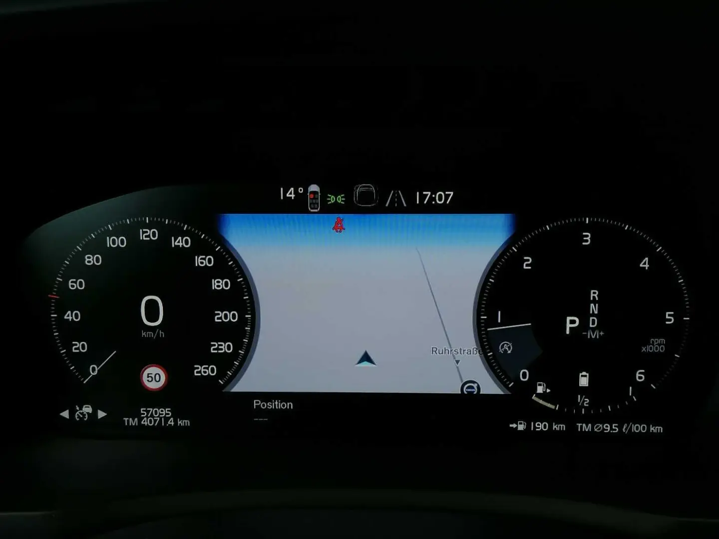 XC90 B5 D AWD R-Design 7-Sitzer 360°, Pano uvm.