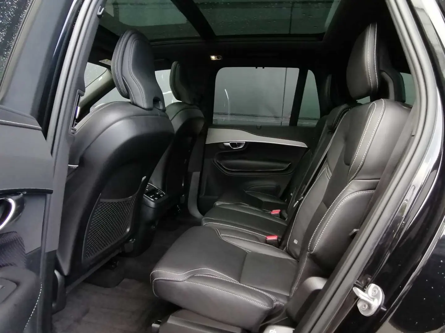 XC90 B5 D AWD R-Design 7-Sitzer 360°, Pano uvm.