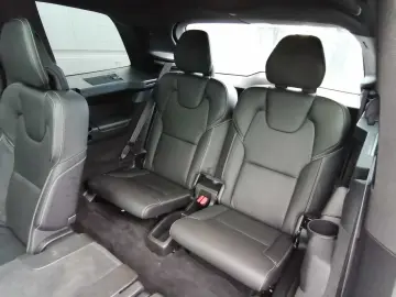 XC90 B5 D AWD R-Design 7-Sitzer 360°, Pano uvm.