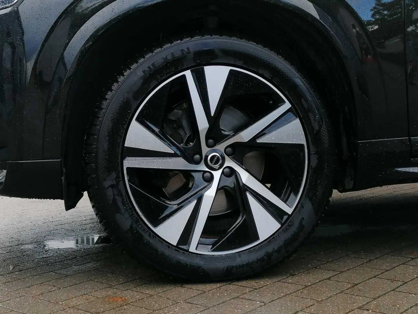 XC90 B5 D AWD R-Design 7-Sitzer 360°, Pano uvm.
