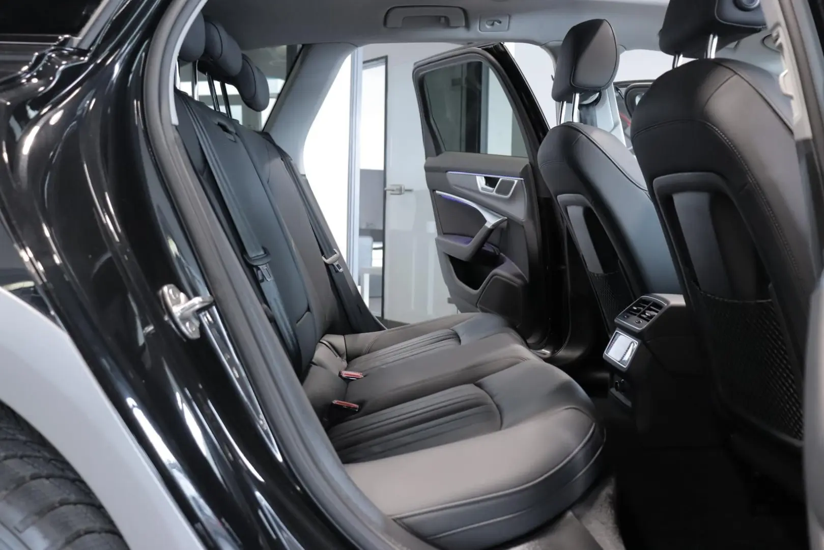 A6 Allroad 3.0 V6 TDI *PANO*VIRTUAL*MATRIX*AHK*