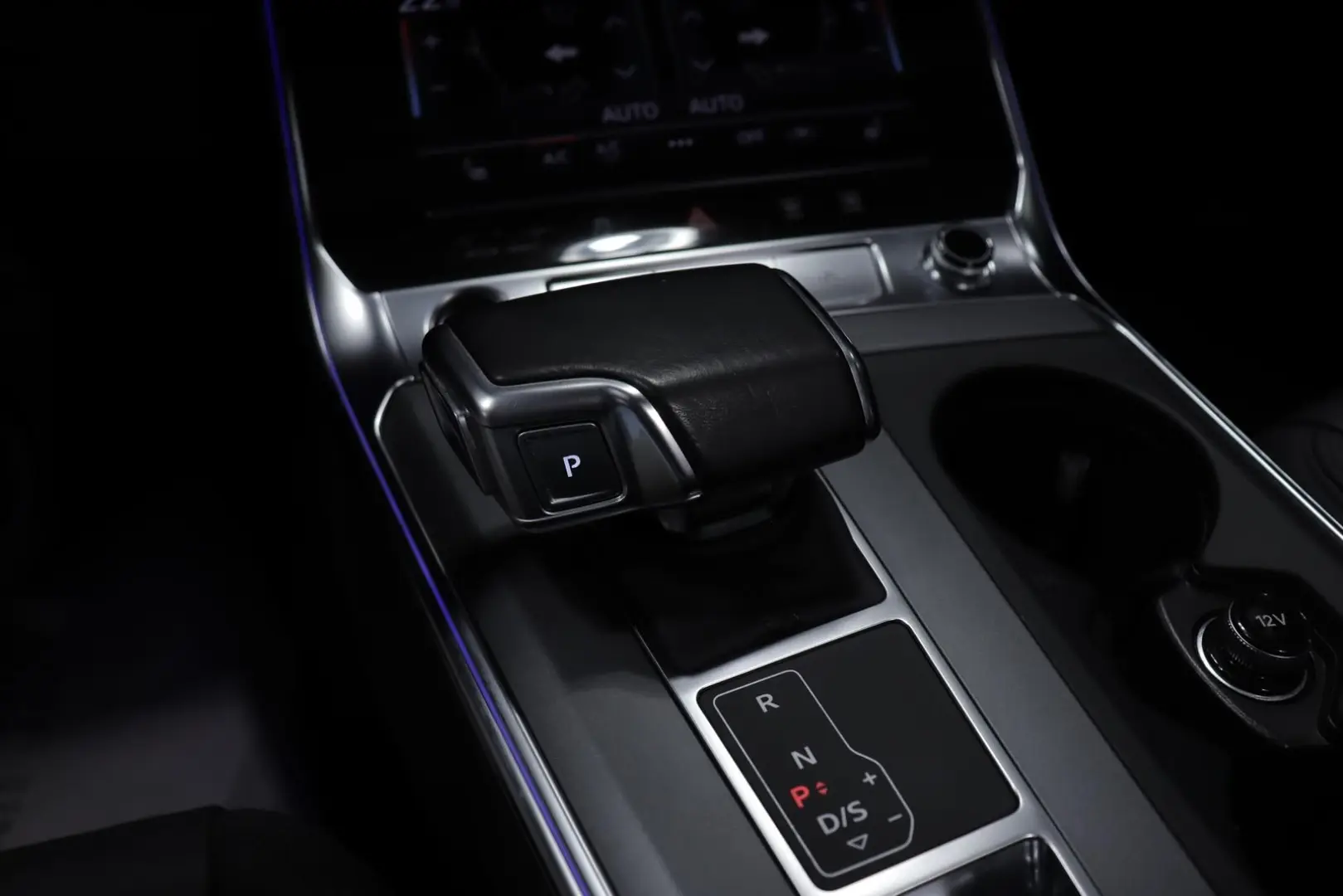A6 Allroad 3.0 V6 TDI *PANO*VIRTUAL*MATRIX*AHK*