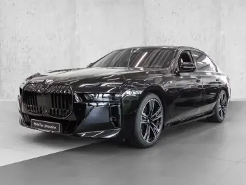 BMW 740 d xDrive M Sport HUD PANO ACC