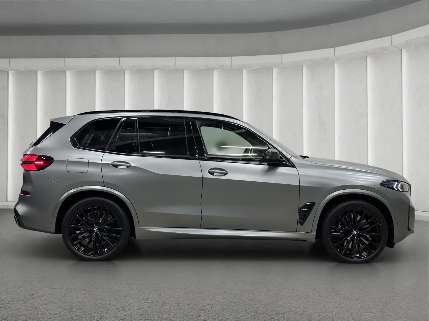 X5 M60i xD Bowers/Carbon/Standhzg/AHK/Sky
