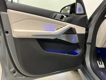 X5 M60i xD Bowers/Carbon/Standhzg/AHK/Sky