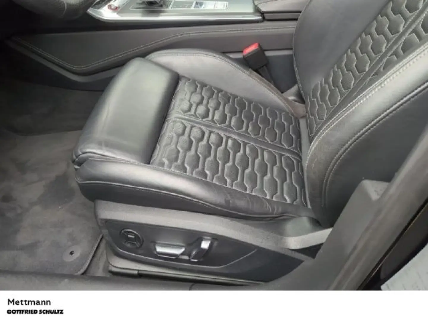 Audi RS6 Avant PANO*AHK*B&O*LED