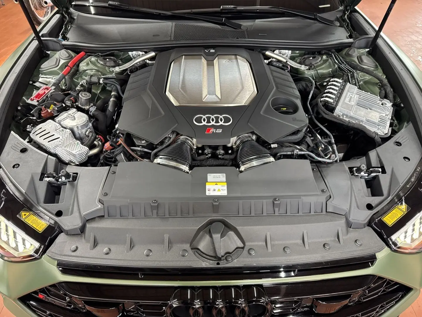 RS6 Avant qu tiptro 360°+HuD+Keramik+Pano+Sthz