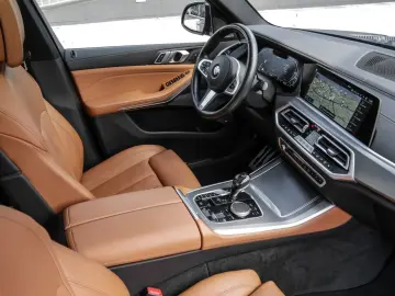 X5 xDrive45e M SPORT+H/K+PANO+ACC+AHK+360 KAMERA