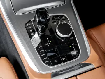 X5 xDrive45e M SPORT+H/K+PANO+ACC+AHK+360 KAMERA