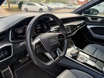 Audi RS6 Avant 4.0 TFSI quattro H/UP*LEDER*TOP*PANO