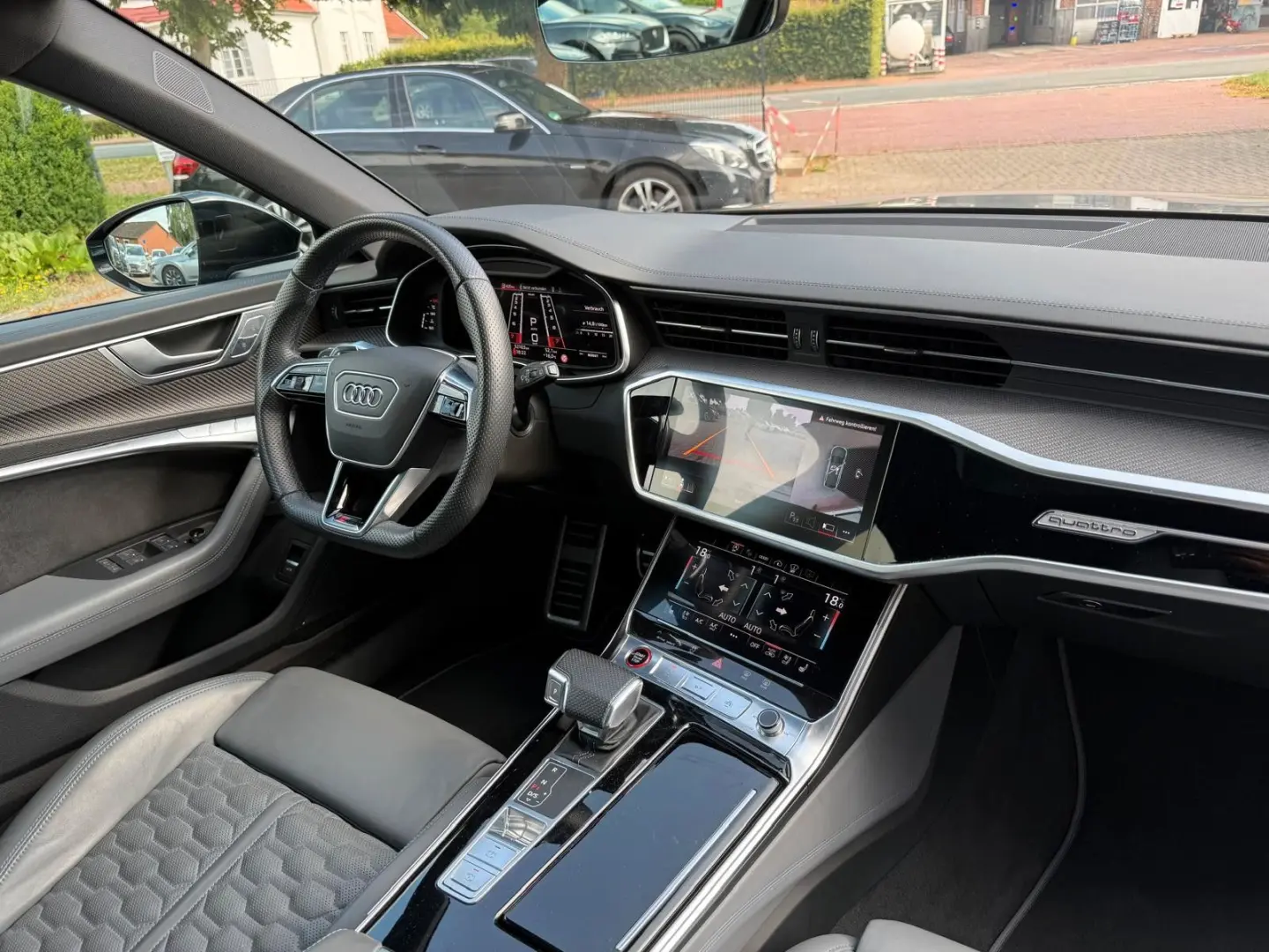 Audi RS6 Avant 4.0 TFSI quattro H/UP*LEDER*TOP*PANO