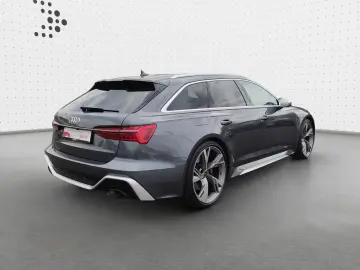 Audi RS 6 Avant 4.0 TFSI quattro*